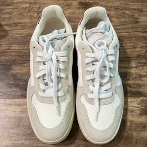 New Womens Veja B-Mesh V-10 lace up sneakers